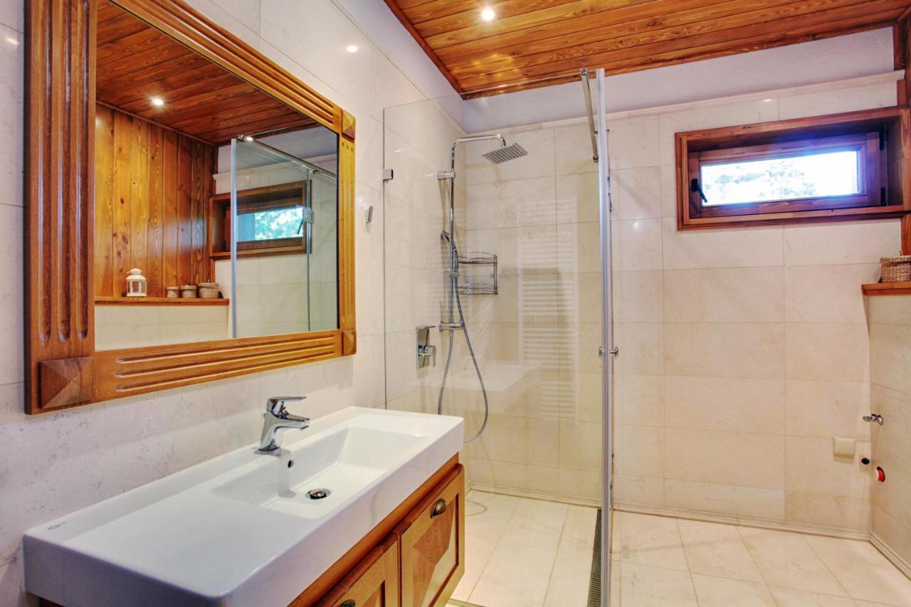 Villa Four Seasons Razlog Ngoại thất bức ảnh